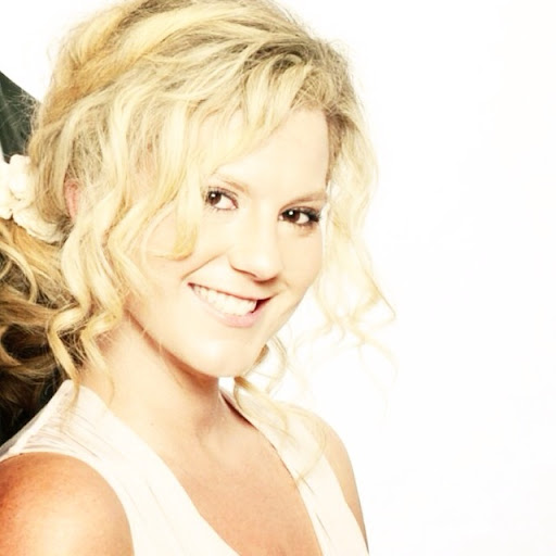 Heather Morrow Photo 40