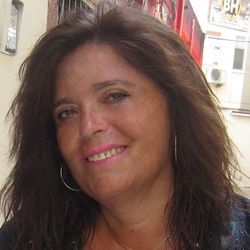 Adela Perez Photo 36