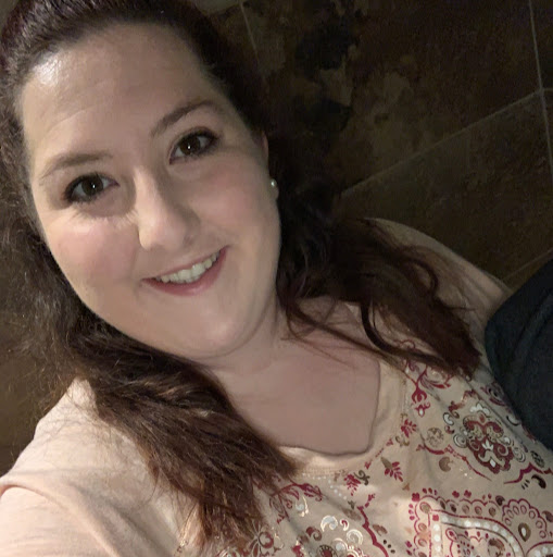 Elizabeth Hagan Photo 21