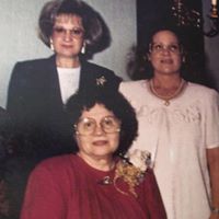 Beverly Sutton Photo 42