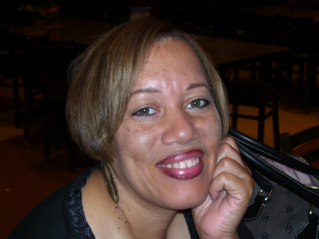 Dana Evans Photo 16