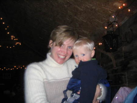 Jennifer Wells Photo 17