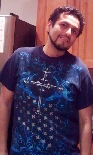 Roger Hernandez Photo 10