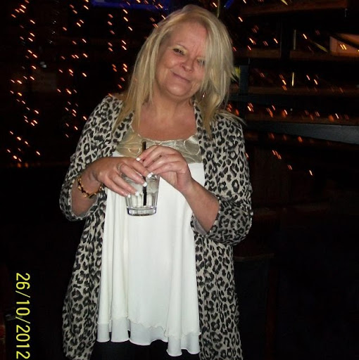 Caroline Stevenson Photo 29