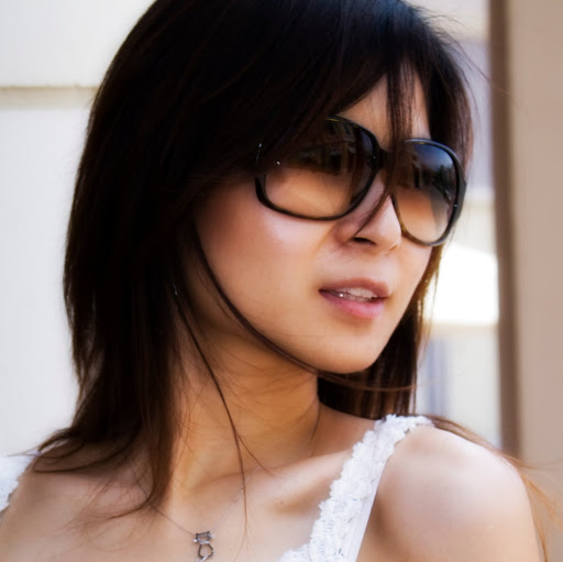 Lindsay Zhang Photo 15