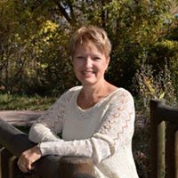 Cindy Jensen Photo 37