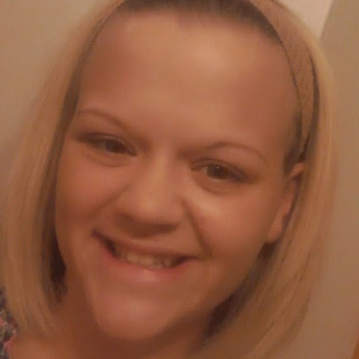 Amy Ellison Photo 5