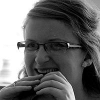 Gillian Cox Photo 25