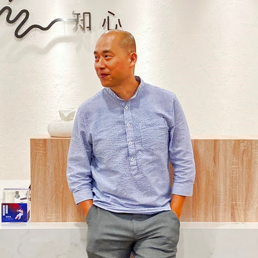 Adam Lin Photo 19