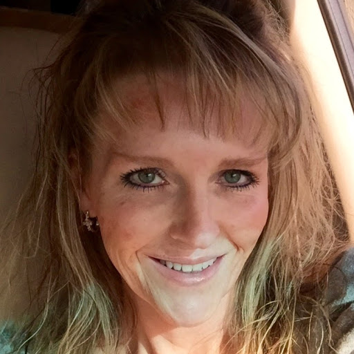Traci Myers Photo 30