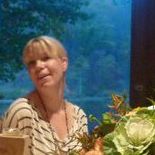 Elizabeth Easterling Photo 12