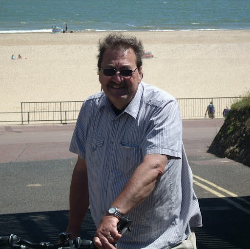 Mark Abrahams Photo 21