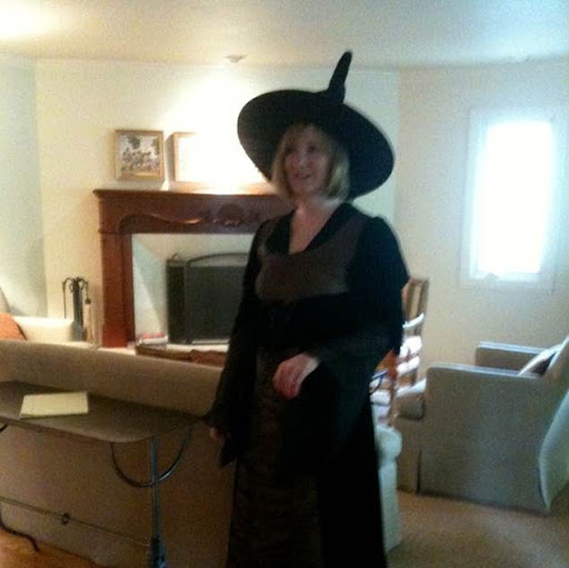 Jennifer Baker Photo 31