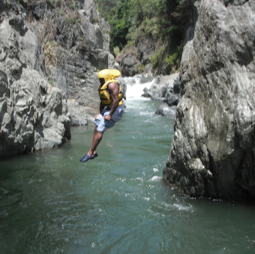 Johnny Reyes Photo 14