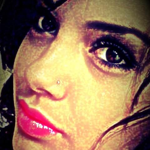 Justine Martinez Photo 31