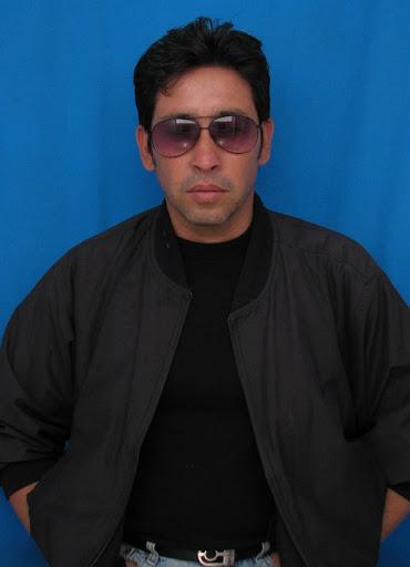 Mauricio Torres Photo 13