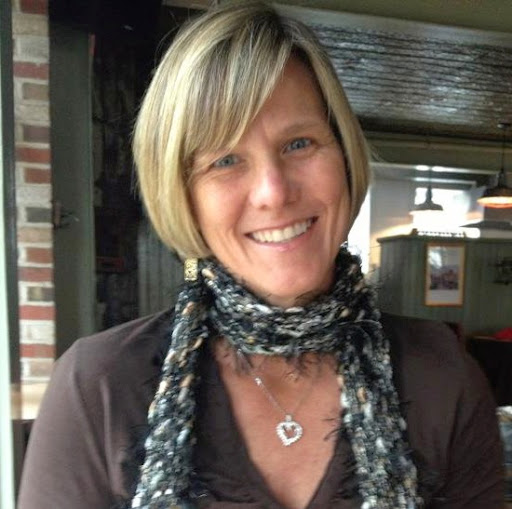 Ellen Johnson Photo 30
