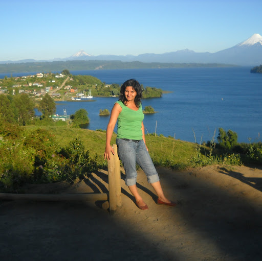 Julia Pineda Photo 30