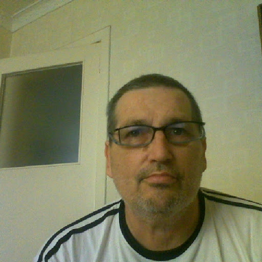 Mark Hutchison Photo 17