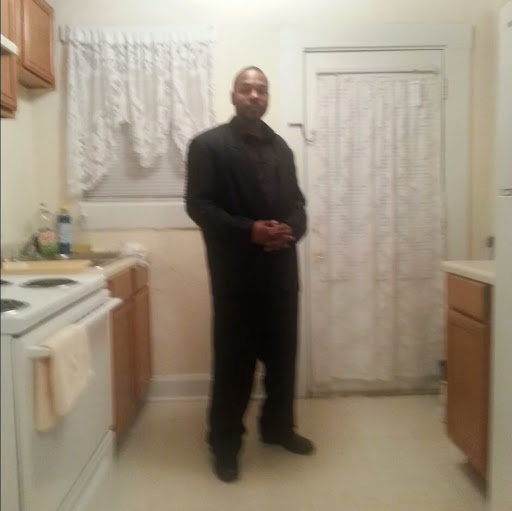 Dwight Robinson Photo 54