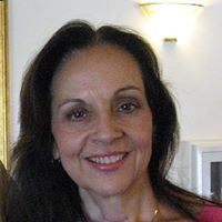 Pamela Bell Photo 7