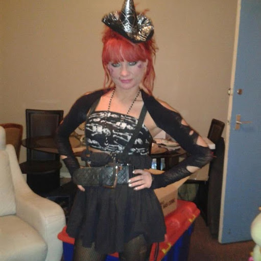 Vicky Price Photo 10