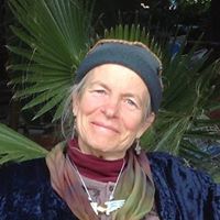 Laurie Adams Photo 22