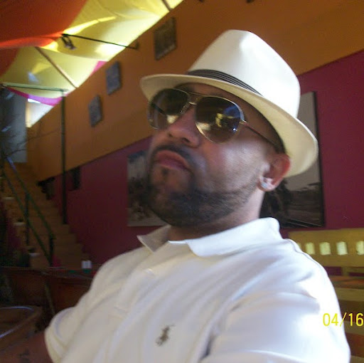 Tyrone Robinson Photo 19