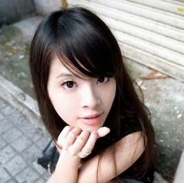 Rebecca Li Photo 38