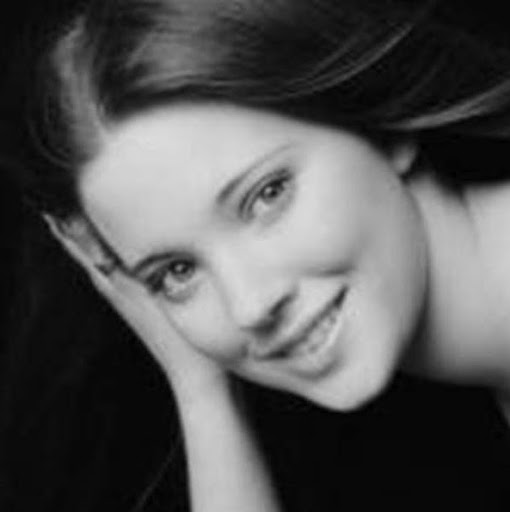 Maria Frederick Photo 8