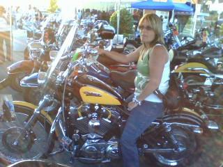 April Baldwin Photo 20