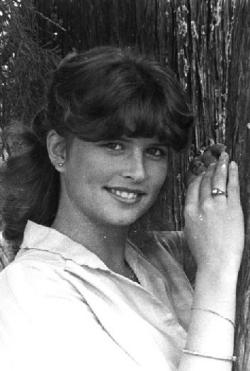 Wendy Moore Photo 19
