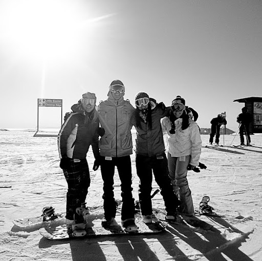 Taylor Brady Photo 9