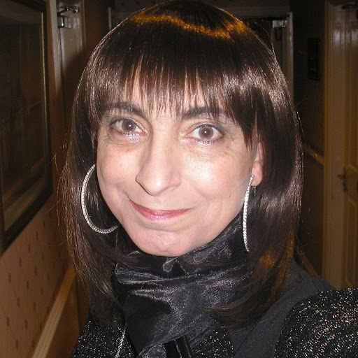 Robyn Owen Photo 33