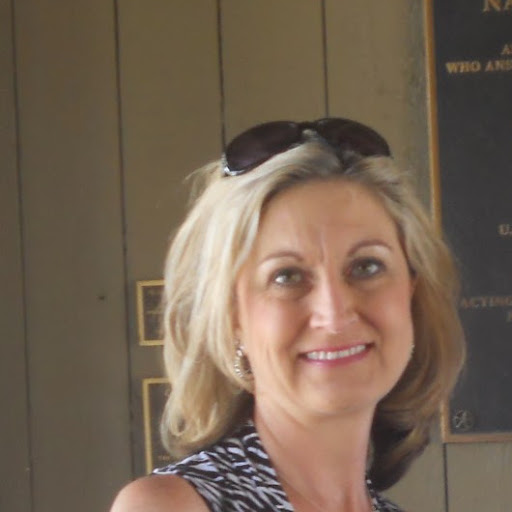 Debra Moore Photo 27