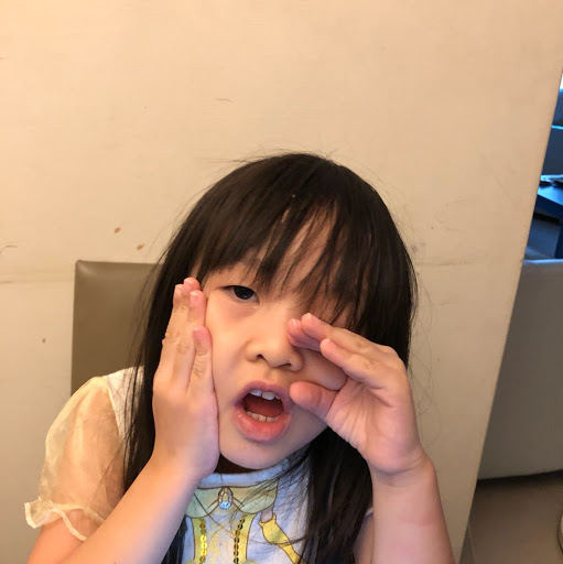 Alison Lu Photo 8