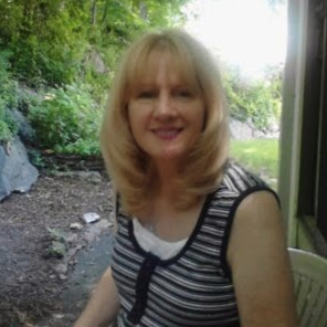 Pamela Henderson Photo 15
