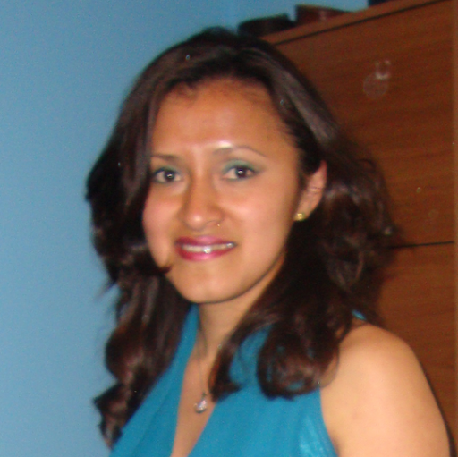 Elizabeth Paredes Photo 14