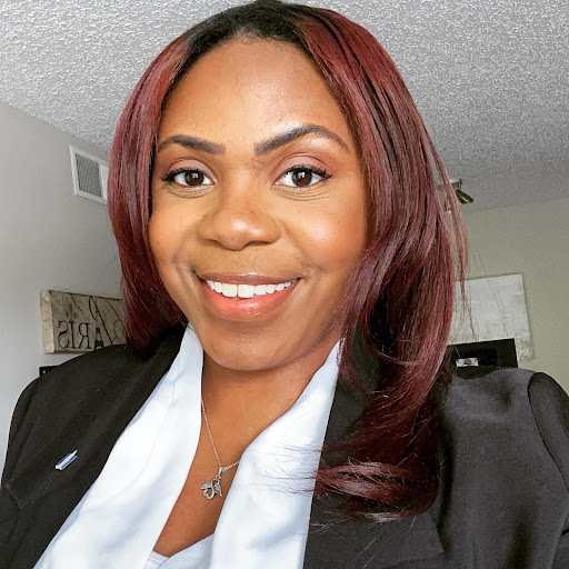 Michelle Calloway Photo 15