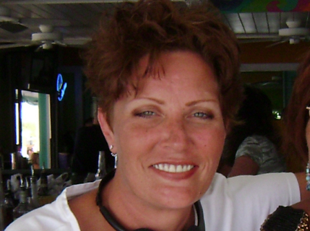 Julie Wells Photo 9