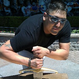 Daniel Bustos Photo 30