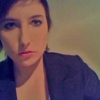 Rebecca Wever Photo 4