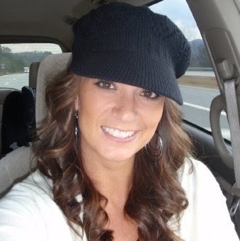 Holly Nelson Photo 19