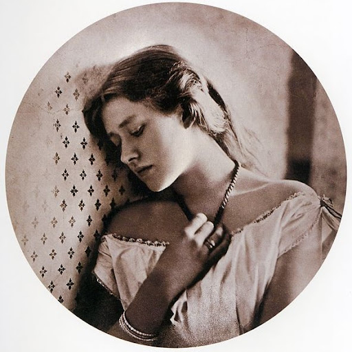 Ellen Terry Photo 24
