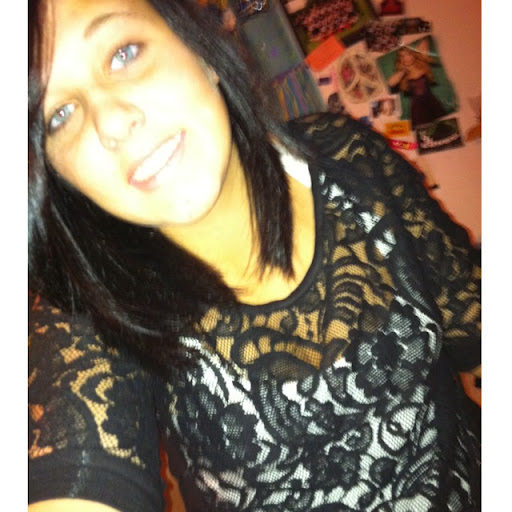 Chelsea Pierce Photo 33