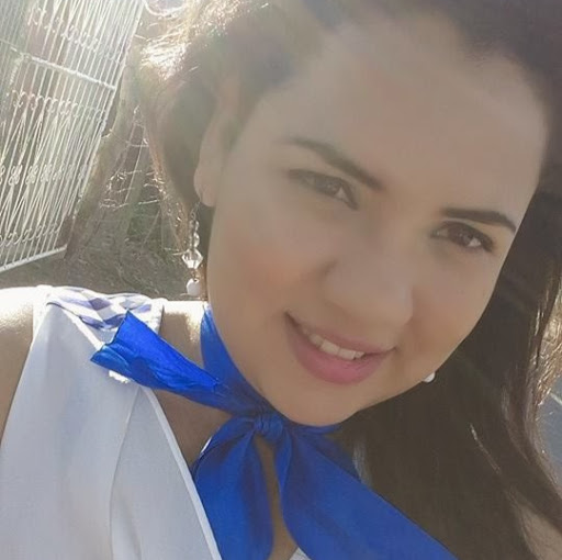Karla Robles Photo 21