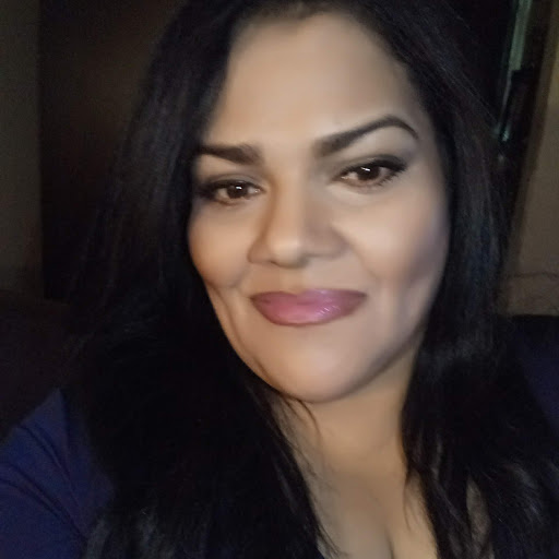 Lydia Cruz Photo 25