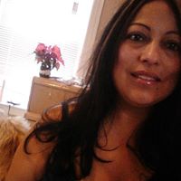 Linda Delvalle Photo 9