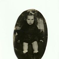 Bobbie Todd Photo 23