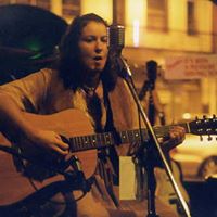 Annie Woods Photo 21
